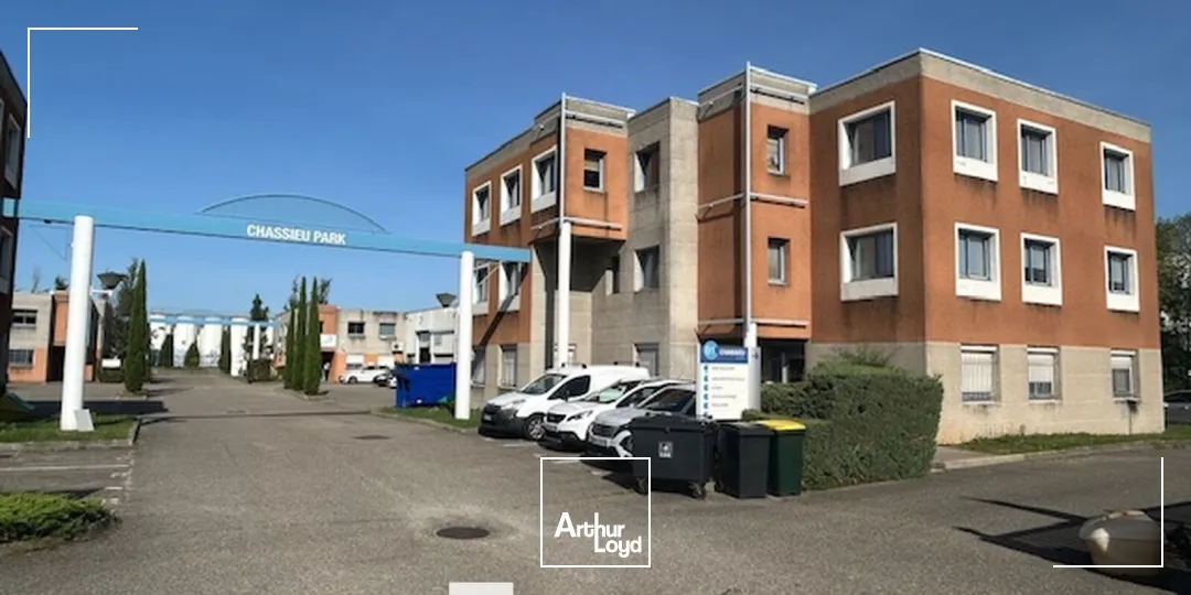 Locaux d'activité & Entrepôts - Location - CHASSIEU - 69680 - 1600-1600 - 7661859