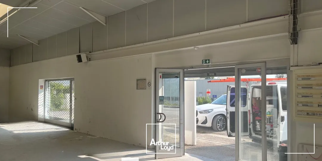 Locaux d'activité & Entrepôts - Location - VOIRON - 38500 - 414-414 - 7661863