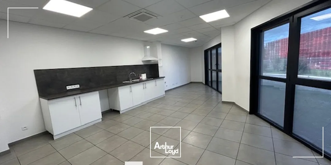 Locaux d'activité & Entrepôts - Location - CORBAS - 69960 - 7064-7064 - 7661868