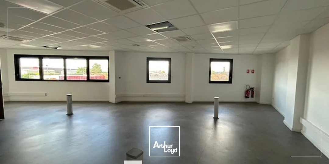 Locaux d'activité & Entrepôts - Location - CORBAS - 69960 - 7064-7064 - 7661869