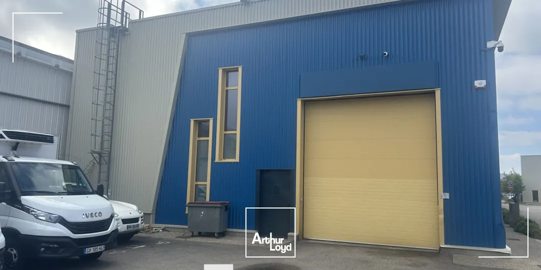 Locaux d'activité & Entrepôts - Location - SAINT BONNET DE MURE - 69720 - 218-1059 - 7661922