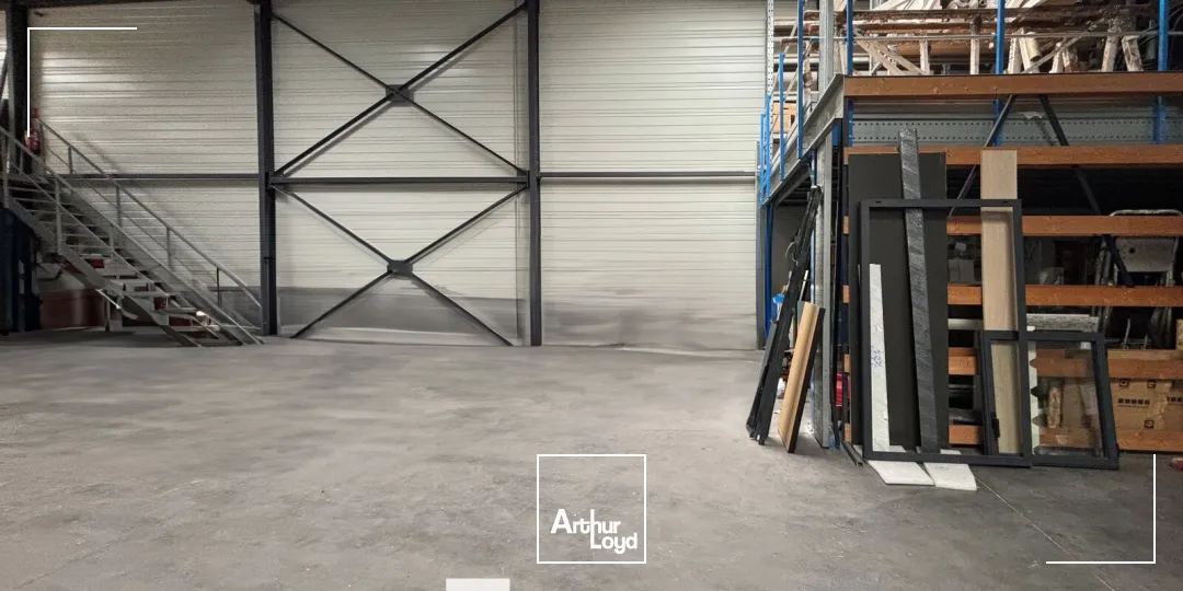 Locaux d'activité & Entrepôts - Location - CHASSIEU - 69680 - 600-600 - 7661979