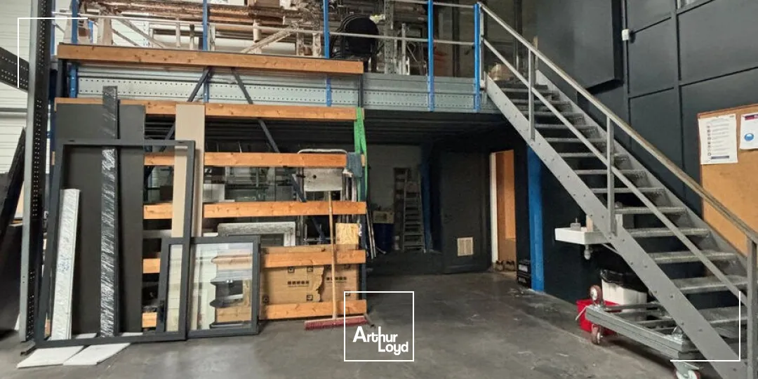 Locaux d'activité & Entrepôts - Location - CHASSIEU - 69680 - 600-600 - 7661975