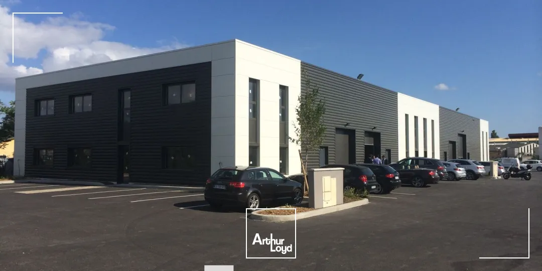 Locaux d'activité & Entrepôts - Location - CHASSIEU - 69680 - 600-600 - 7661971