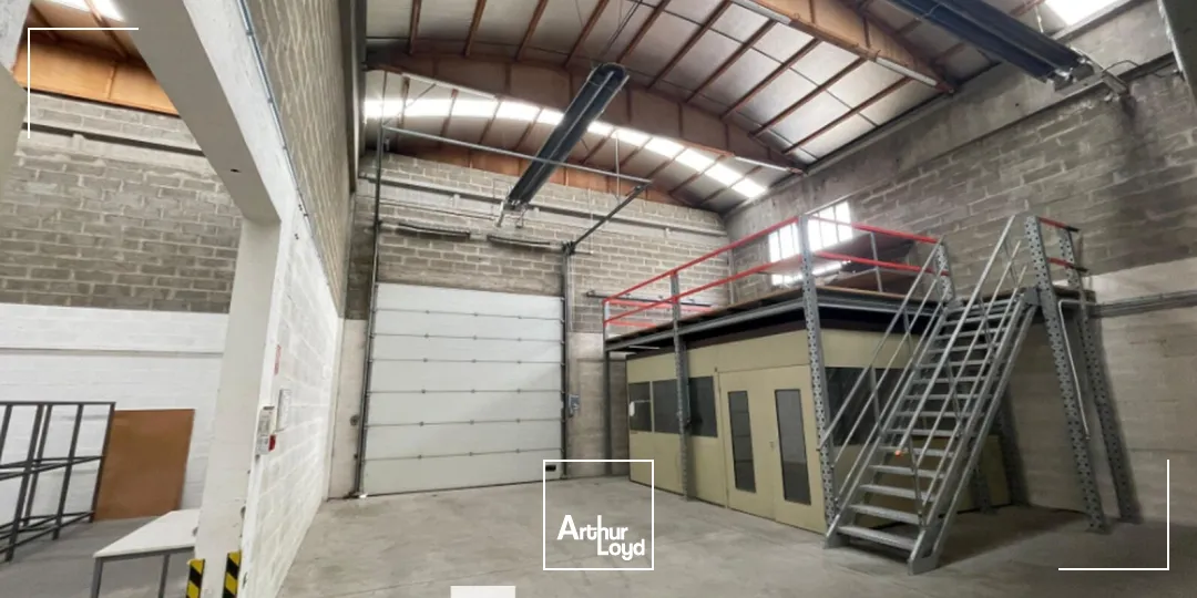 Locaux d'activité & Entrepôts - Location - CHASSIEU - 69680 - 806-806 - 7662043