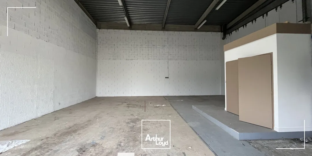 Locaux d'activité & Entrepôts - Vente - SAINT PRIEST - 69800 - 288-288 - 7662090