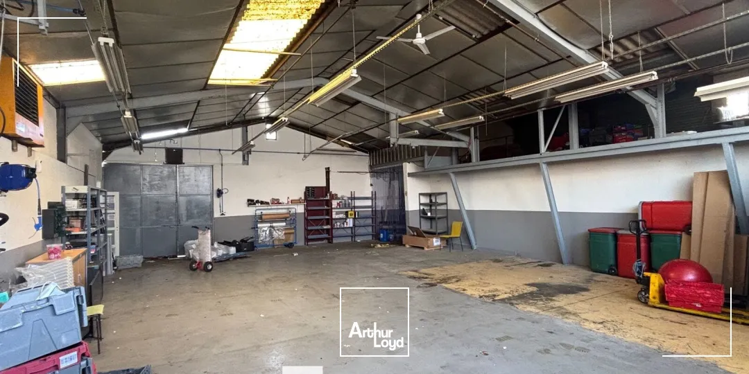 Locaux d'activité & Entrepôts - Location - VAULX EN VELIN - 69120 - 480-480 - 7662096