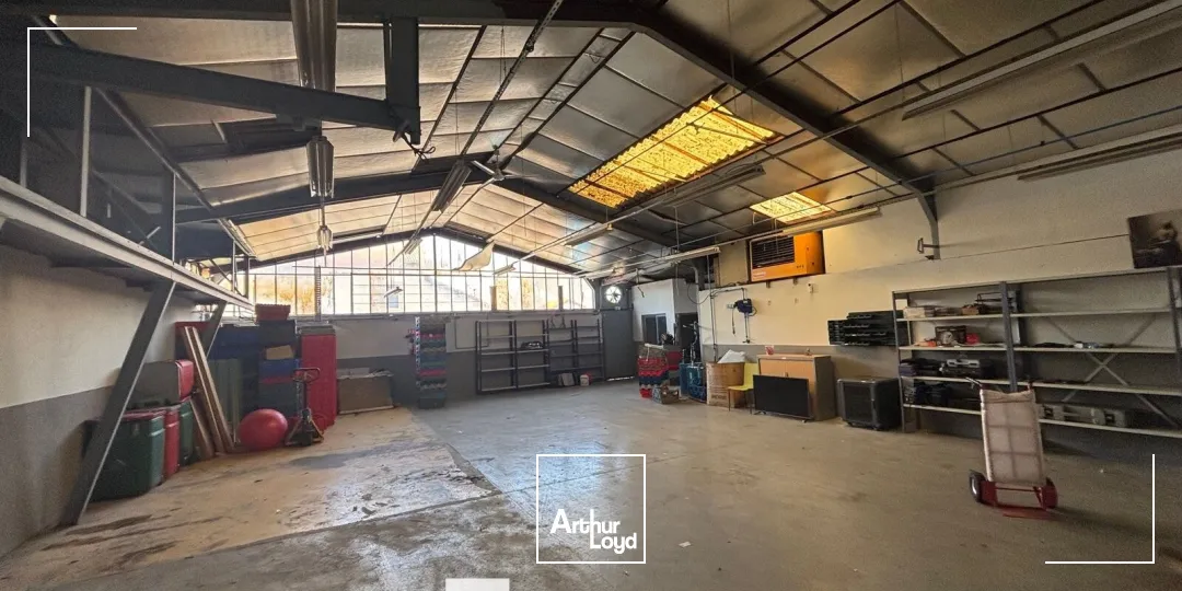 Locaux d'activité & Entrepôts - Location - VAULX EN VELIN - 69120 - 480-480 - 7662097