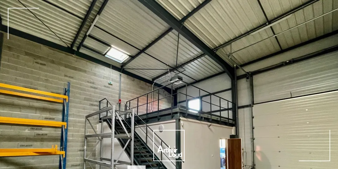 Locaux d'activité & Entrepôts - Location - BRIGNAIS - 69530 - 197.03-197.03 - 7662155