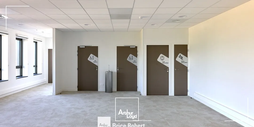 Locaux d'activité & Entrepôts - Location - MIONNAY - 01390 - 3026-35487 - 7662229