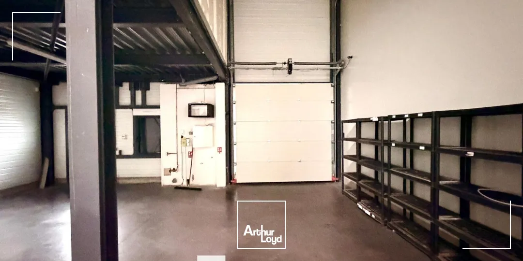 Locaux d'activité & Entrepôts - Location - MIRIBEL - 01700 - 151-151 - 7662261