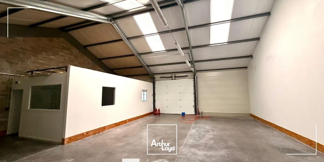 Locaux d'activité & Entrepôts - Location - SAINT ANDRE DE CORCY - 01390 - 144-432 - 7662312