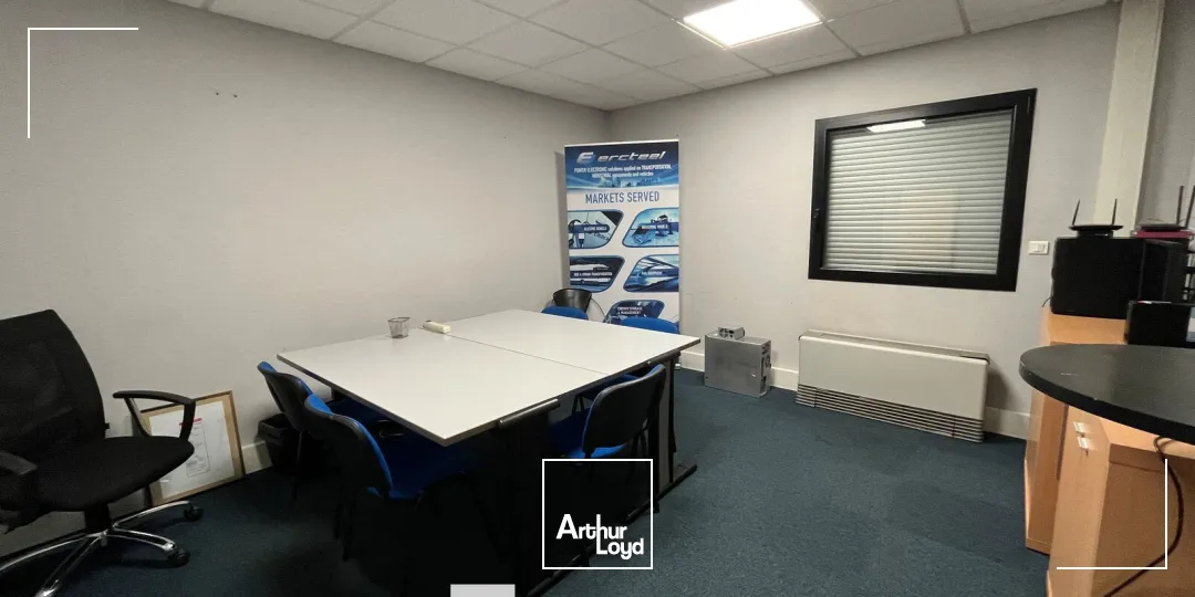 Locaux d'activité & Entrepôts - Location - VAULX EN VELIN - 69120 - 450-450 - 7662326