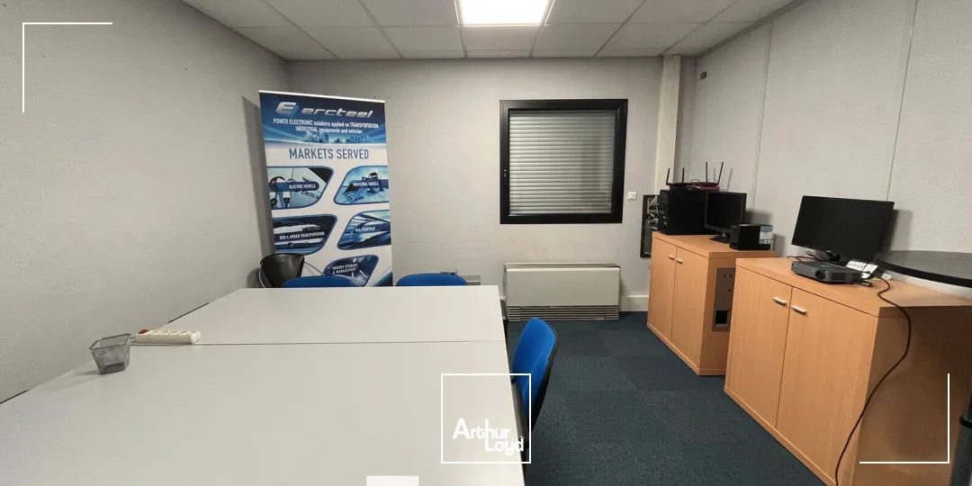 Locaux d'activité & Entrepôts - Location - VAULX EN VELIN - 69120 - 450-450 - 7662327