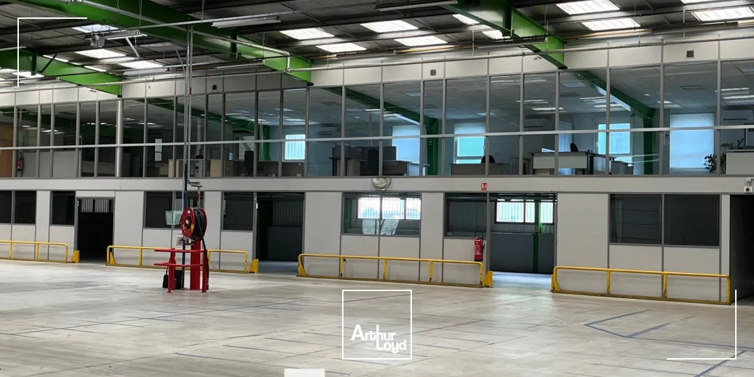 Locaux d'activité & Entrepôts - Location - BRIGNAIS - 69530 - 3095-6253 - 7662371