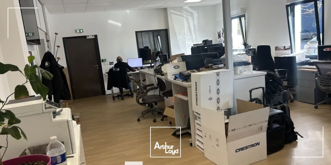 Locaux d'activité & Entrepôts - Location - DARDILLY - 69570 - 670-670 - 7662401