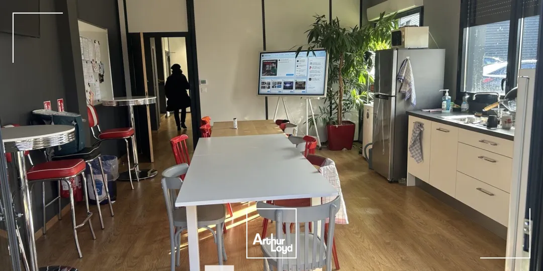 Locaux d'activité & Entrepôts - Location - DARDILLY - 69570 - 670-670 - 7662402