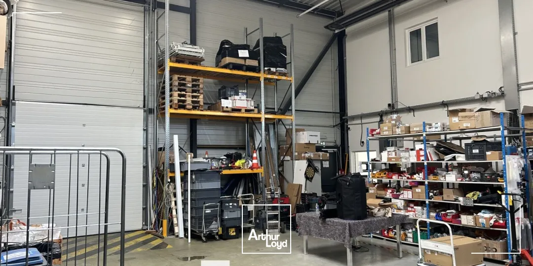 Locaux d'activité & Entrepôts - Location - DARDILLY - 69570 - 670-670 - 7662403