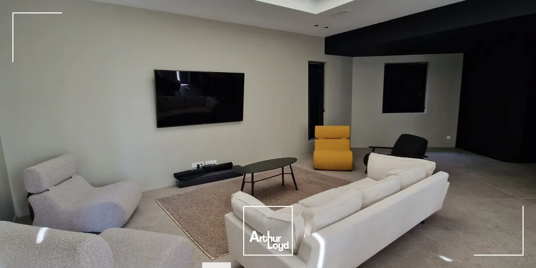 Locaux d'activité & Entrepôts - Vente - SAINT BONNET DE MURE - 69720 - 407-407 - 7662416