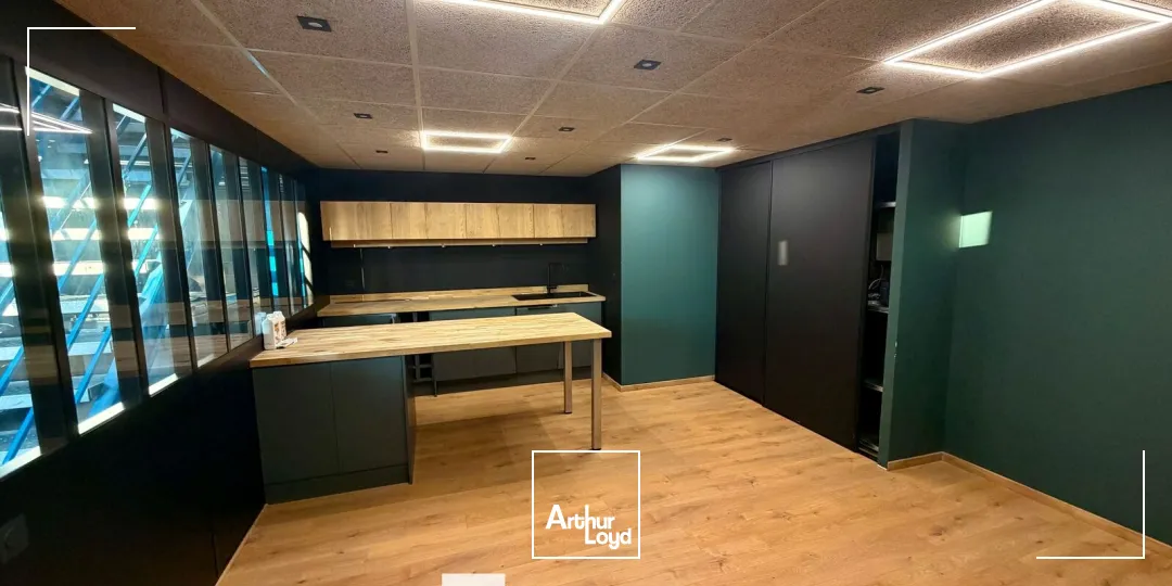 Locaux d'activité & Entrepôts - Location - CIVRIEUX - 01390 - 202-202 - 7662454