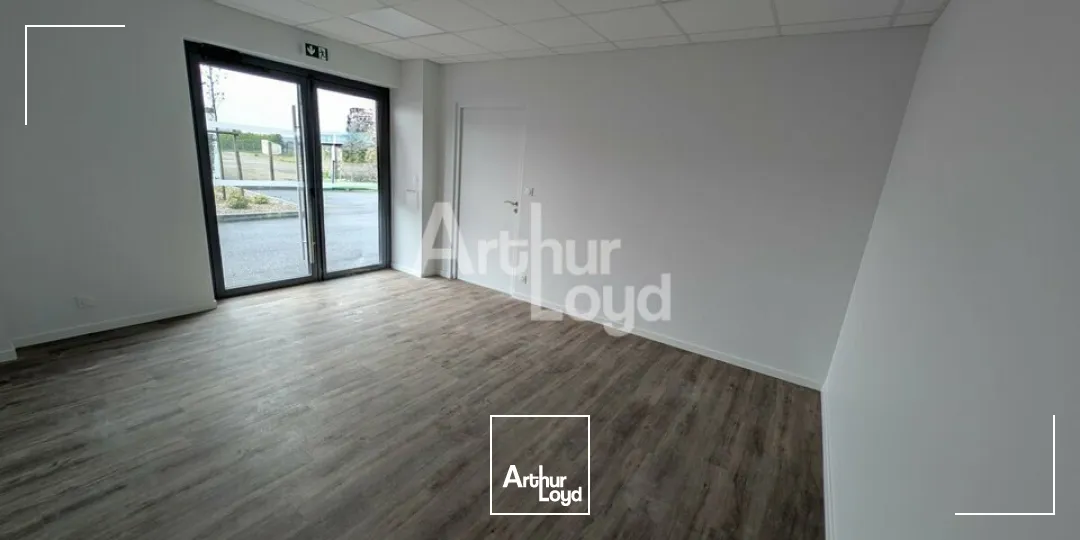 Locaux d'activité & Entrepôts - Location - LE RHEU - 35650 - 215-215 - 7662714