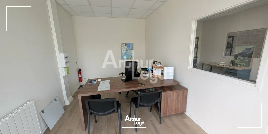 Locaux d'activité & Entrepôts - Location - LA MEZIERE - 35520 - 300-300 - 7662710