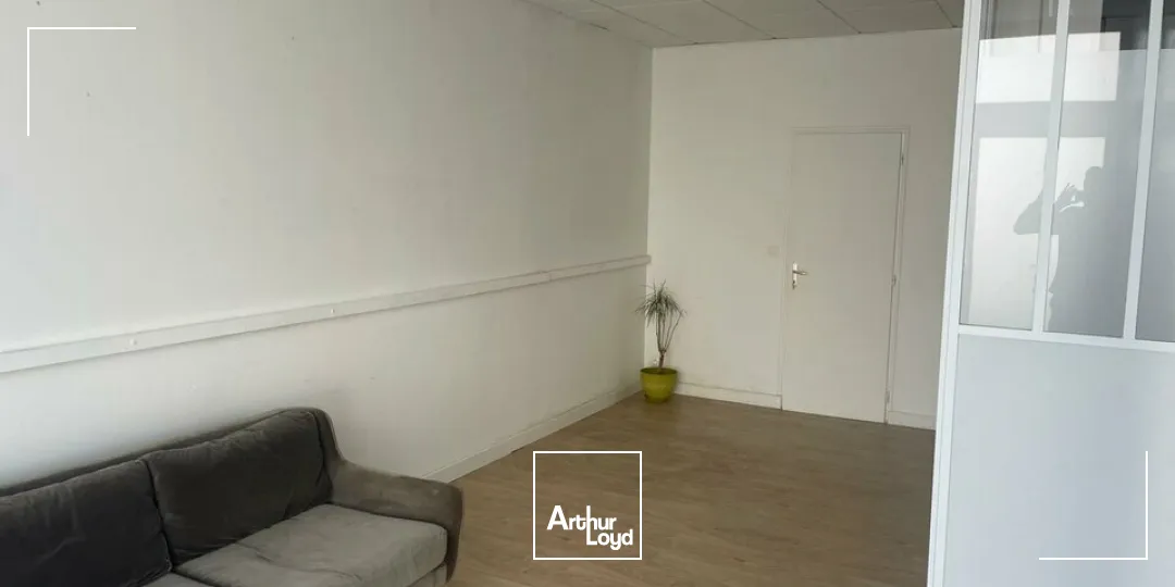 Locaux commerciaux - Vente - CHANTONNAY - 85110 - 47-47 - 7662767