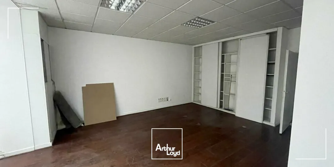 Locaux commerciaux - Location - LA ROCHE-SUR-YON - 85000 - 66-66 - 7662784