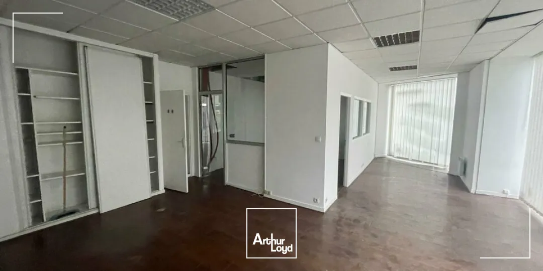 Locaux commerciaux - Location - LA ROCHE-SUR-YON - 85000 - 66-66 - 7662782