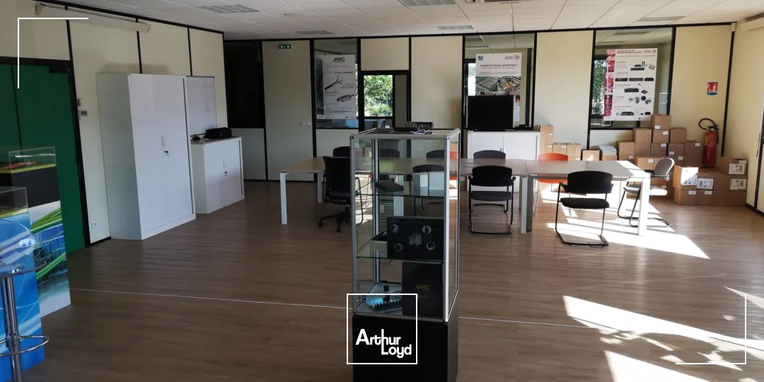 Locaux d'activité & Entrepôts - Location - CARQUEFOU - 44470 - 545-545 - 7663061