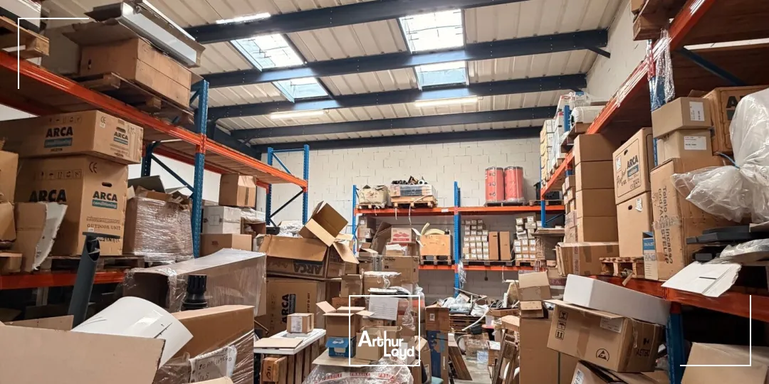 Locaux d'activité & Entrepôts - Location - DECINES CHARPIEU - 69150 - 200-200 - 7663673