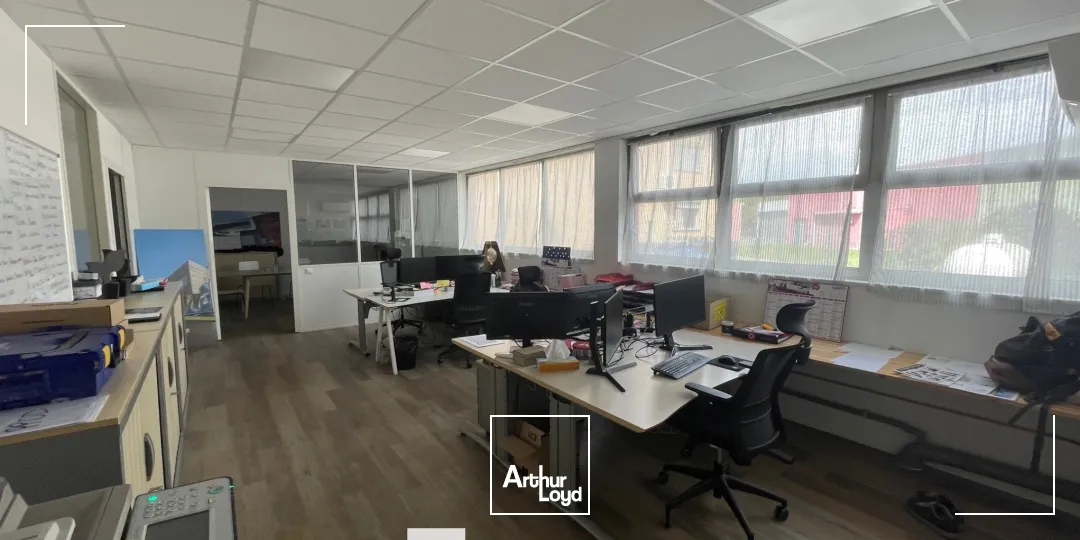 Locaux d'activité & Entrepôts - Location - CIVRIEUX D'AZERGUES - 69380 - 2235-2235 - 7663677