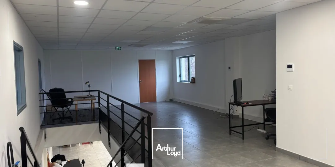 Locaux d'activité & Entrepôts - Location - SAINT PRIEST - 69800 - 670.3-670.3 - 7663719