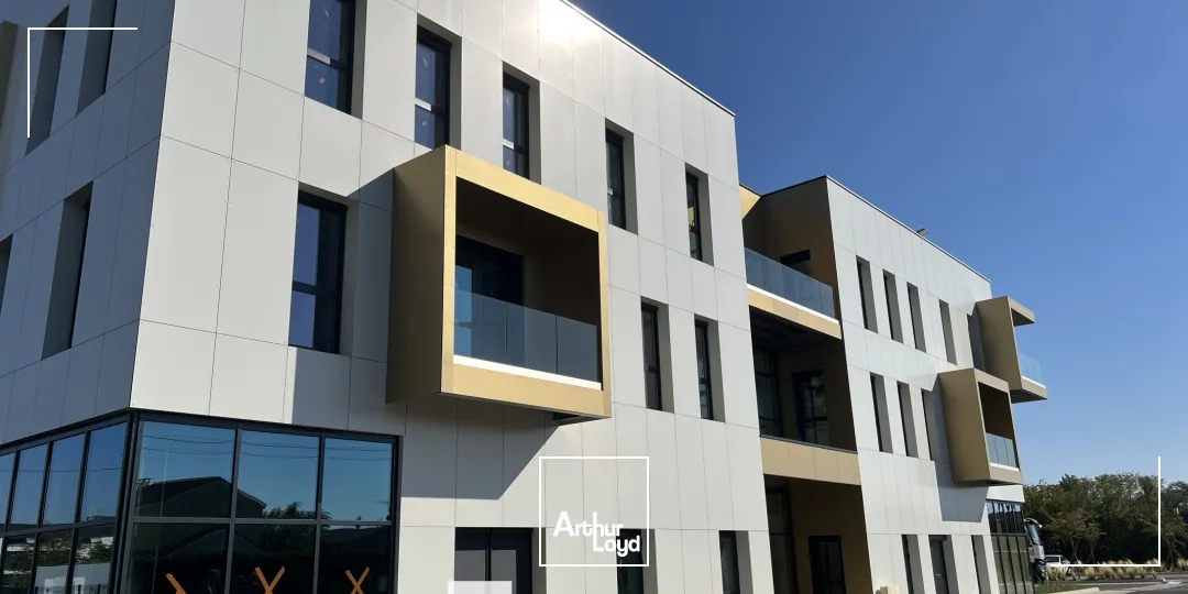 Locaux d'activité & Entrepôts - Vente - DECINES CHARPIEU - 69150 - 301-301 - 7663747