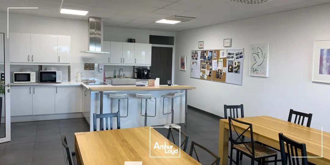 Locaux d'activité & Entrepôts - Location - POMMIERS - 69480 - 2902-2902 - 7663781