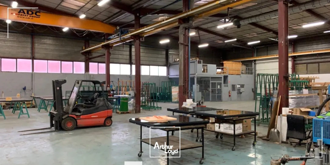 Locaux d'activité & Entrepôts - Location - VAULX EN VELIN - 69120 - 2749-2749 - 7663797