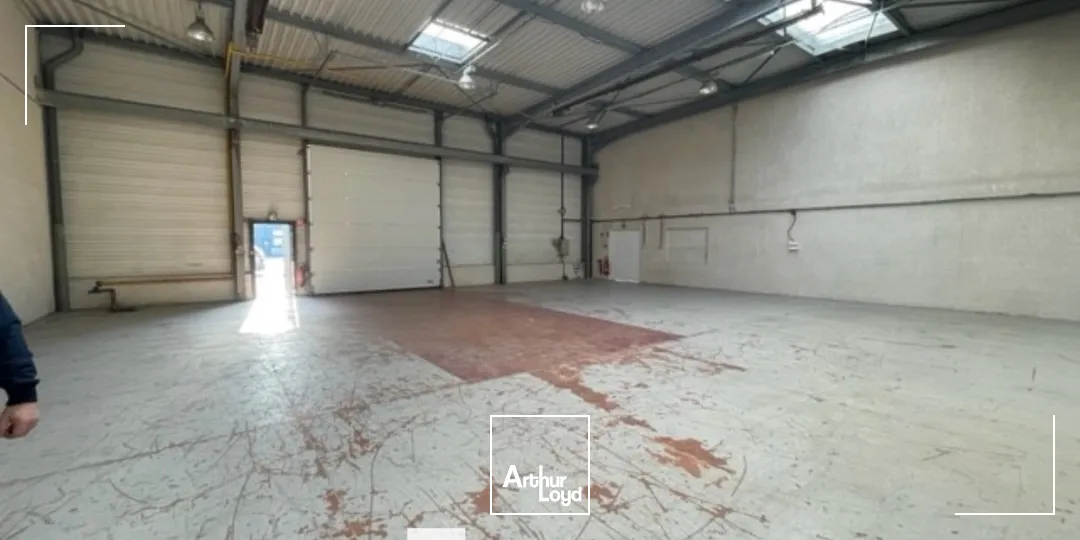 Locaux d'activité & Entrepôts - Location - BRON - 69500 - 230-490 - 7663845