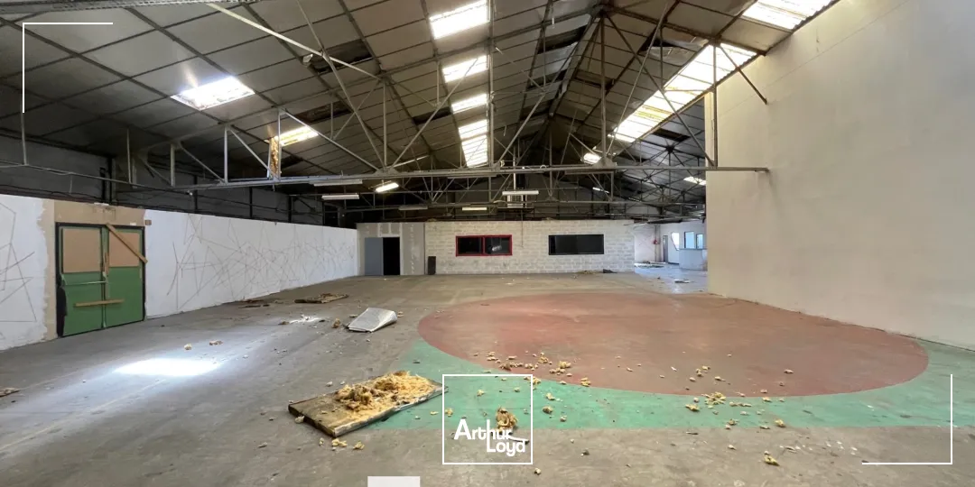 Locaux d'activité & Entrepôts - Location - VILLEURBANNE - 69100 - 890-890 - 7663867