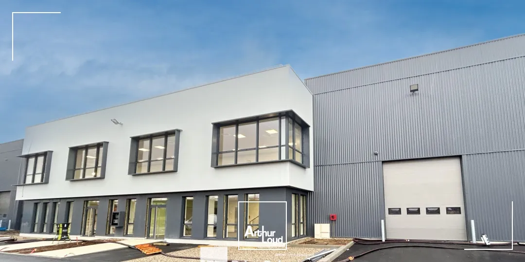 Locaux d'activité & Entrepôts - Location - SAINT PRIEST - 69800 - 541-7788 - 7663891