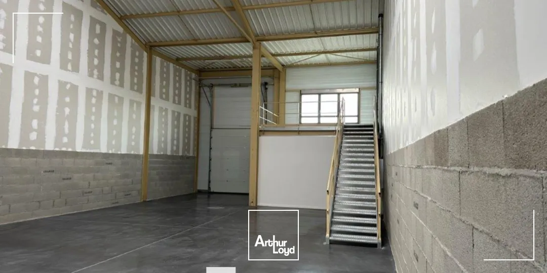 Locaux d'activité & Entrepôts - Location - BOURGOIN JALLIEU - 38300 - 234-234 - 7663915