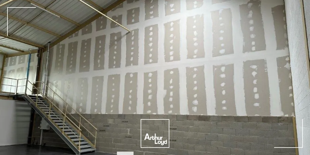 Locaux d'activité & Entrepôts - Location - BOURGOIN JALLIEU - 38300 - 234-234 - 7663916