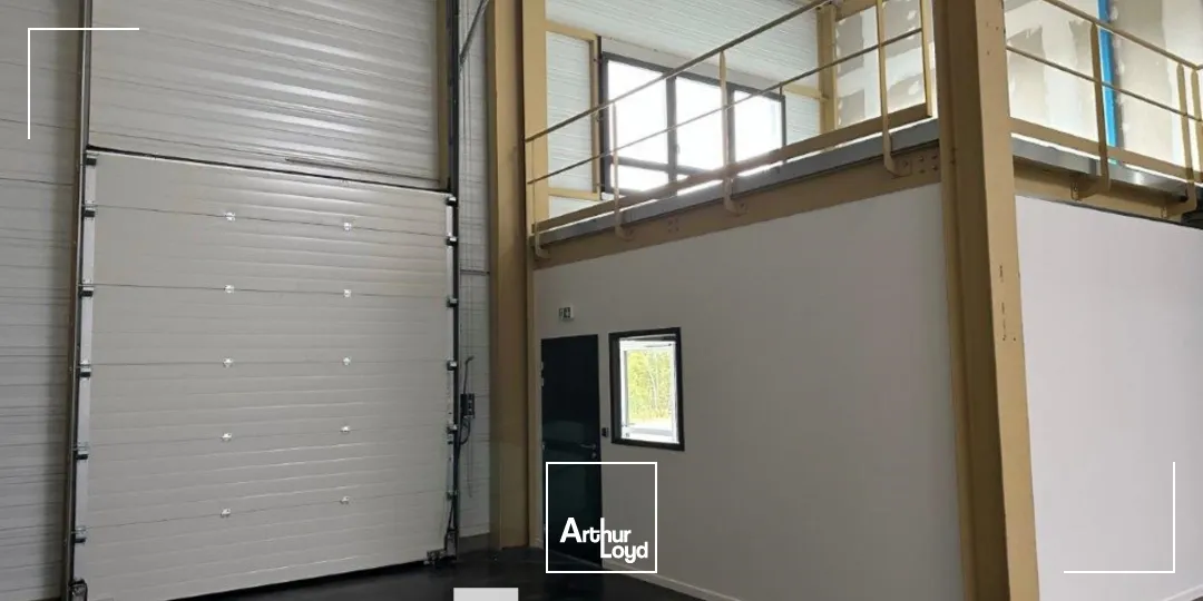 Locaux d'activité & Entrepôts - Location - BOURGOIN JALLIEU - 38300 - 234-234 - 7663917