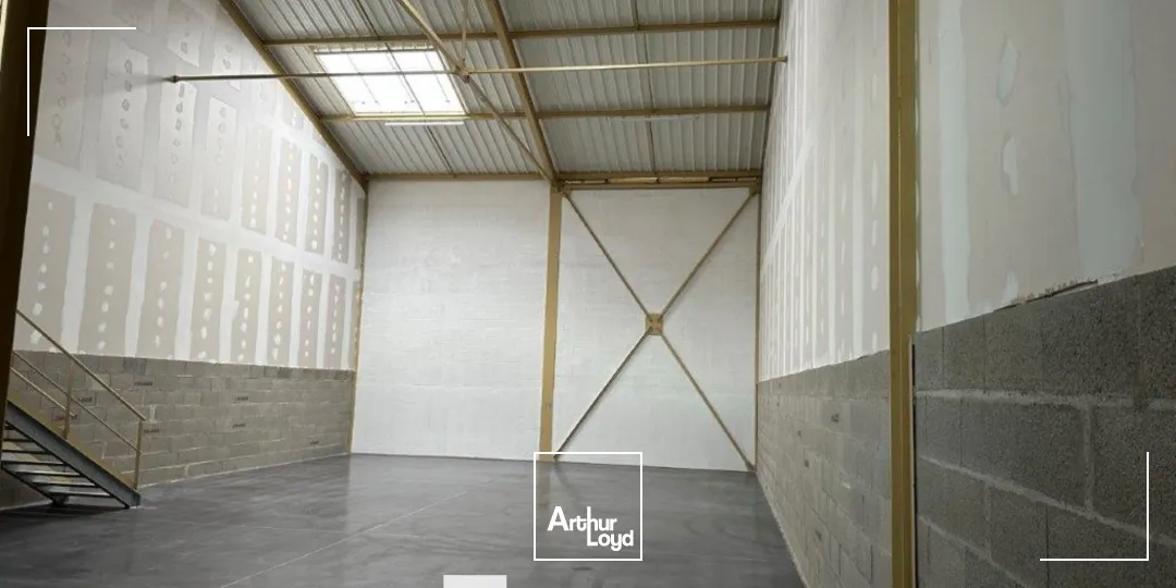 Locaux d'activité & Entrepôts - Location - BOURGOIN JALLIEU - 38300 - 234-234 - 7663921