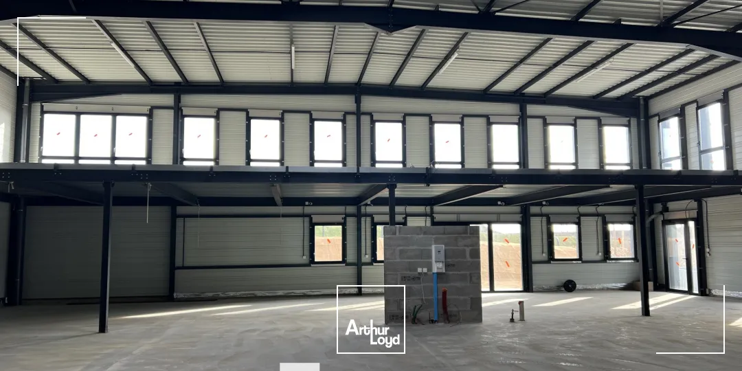 Locaux d'activité & Entrepôts - Location - MIONNAY - 01390 - 259-1001 - 7663949