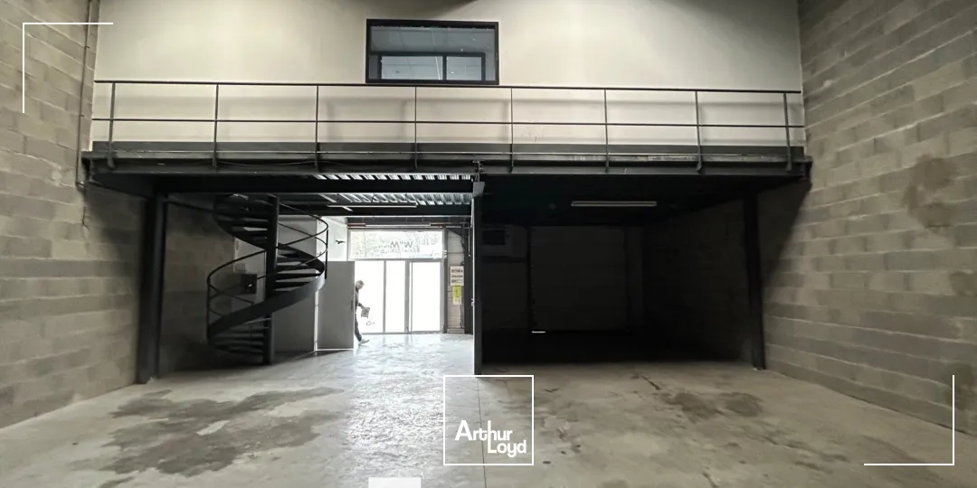 Locaux d'activité & Entrepôts - Location - DARDILLY - 69570 - 268-856 - 7664018