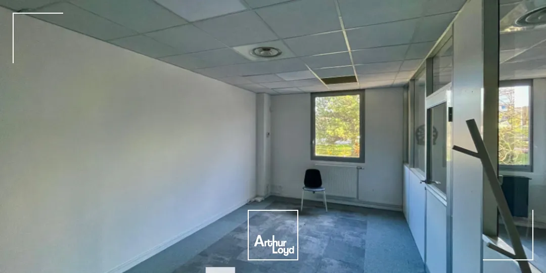Locaux d'activité & Entrepôts - Location - DARDILLY - 69570 - 268-856 - 7664019