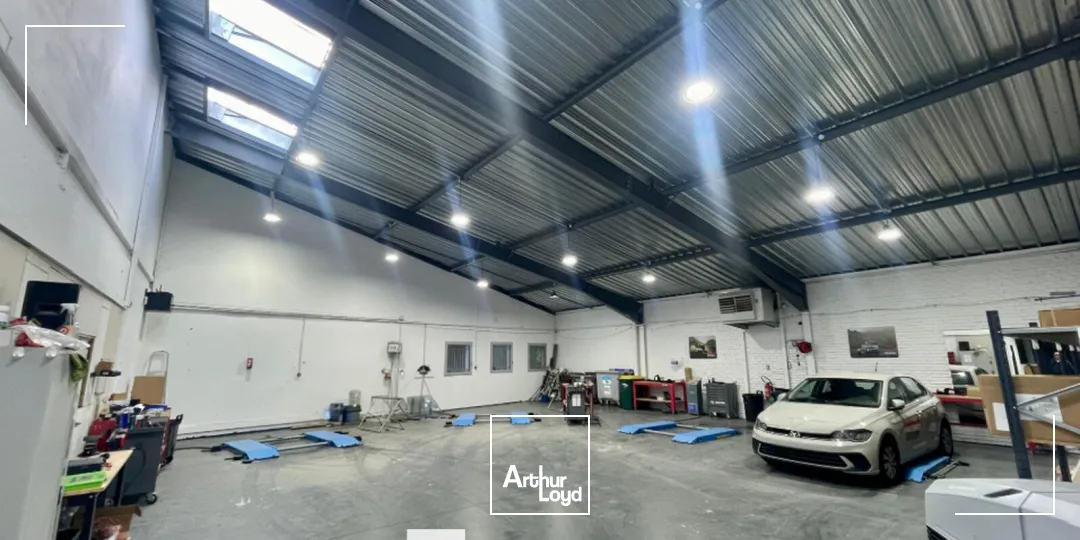 Locaux d'activité & Entrepôts - Location - DARDILLY - 69570 - 268-856 - 7664020