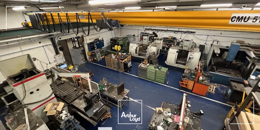 Locaux d'activité & Entrepôts - Vente - SAINT PRIEST - 69800 - 650-650 - 7664037