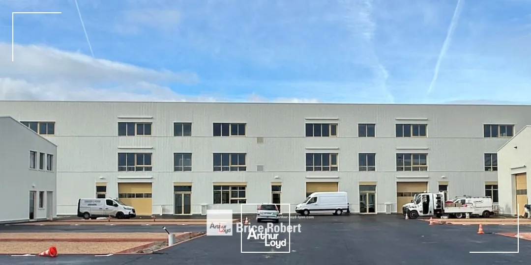 Locaux d'activité & Entrepôts - Location - VAULX EN VELIN - 69120 - 427.6-871.34 - 7664048