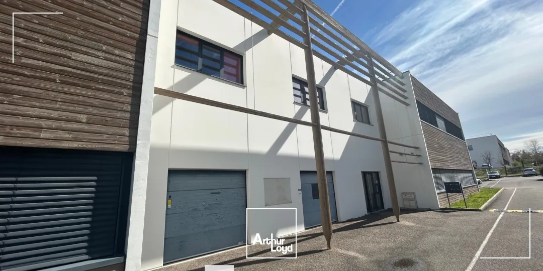 Locaux d'activité & Entrepôts - Location - SAINT PRIEST - 69800 - 203.14-1990.3 - 7664063